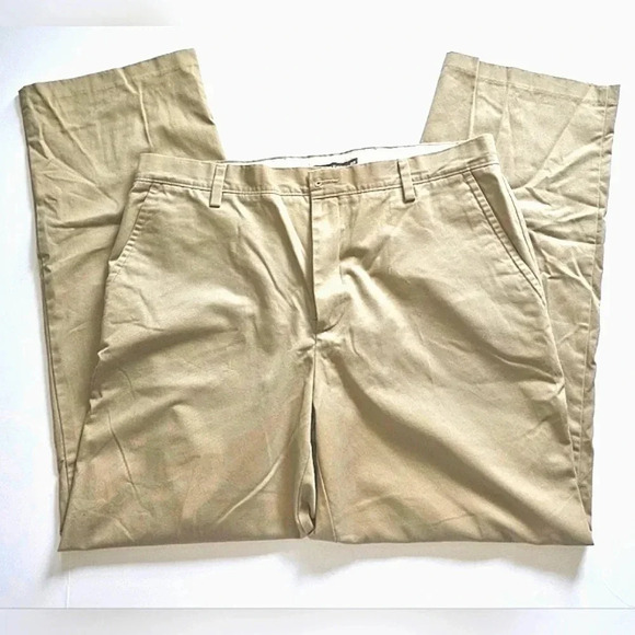 DOCKERS Khakis - Picture 1 of 5